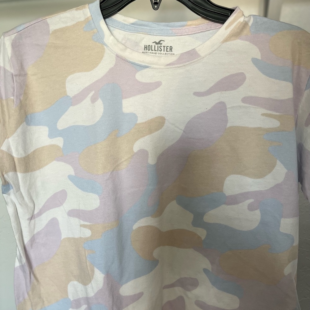 Hollister camo shirt